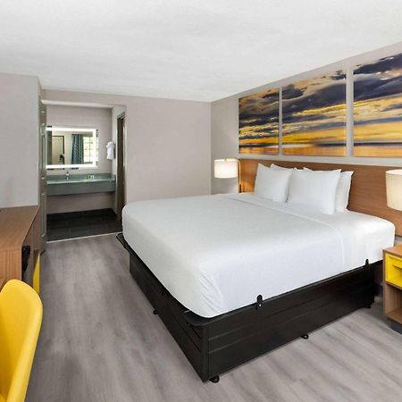 Days Inn & Suites By Wyndham Виксбург Экстерьер фото