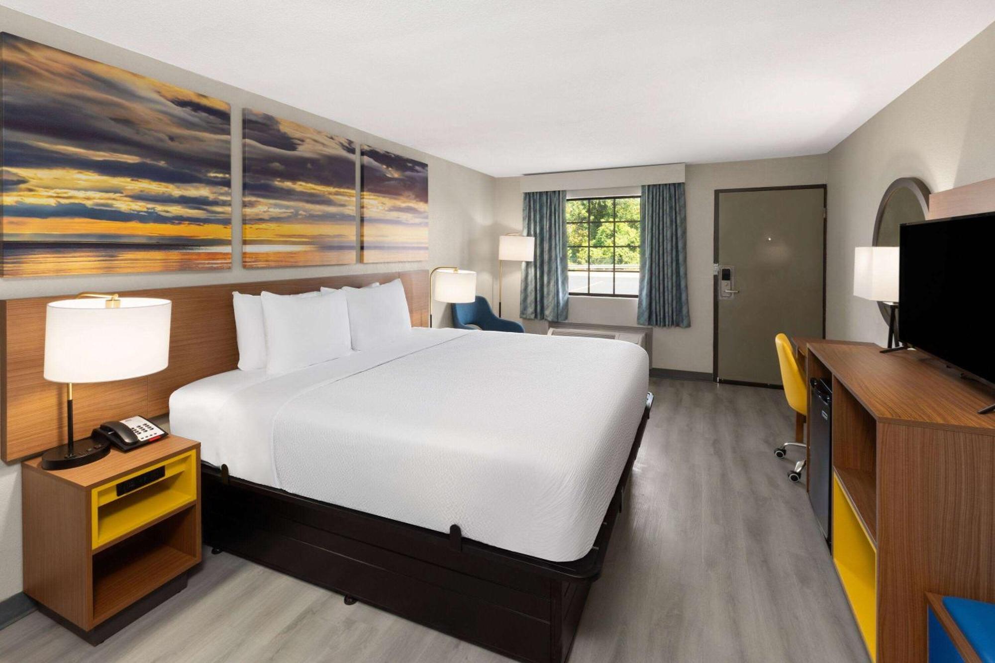 Days Inn & Suites By Wyndham Виксбург Экстерьер фото