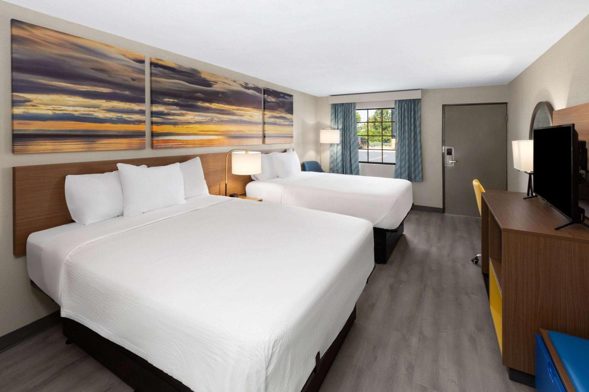 Days Inn & Suites By Wyndham Виксбург Экстерьер фото