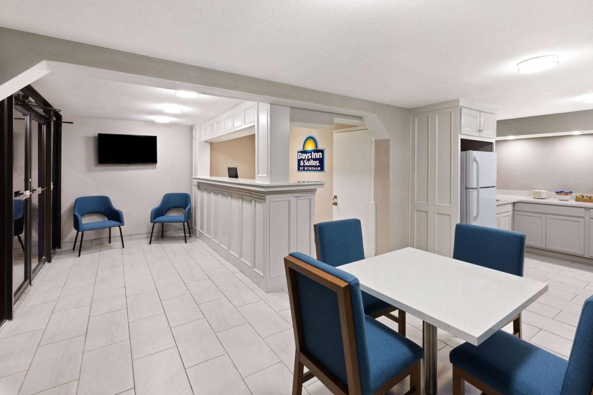Days Inn & Suites By Wyndham Виксбург Экстерьер фото